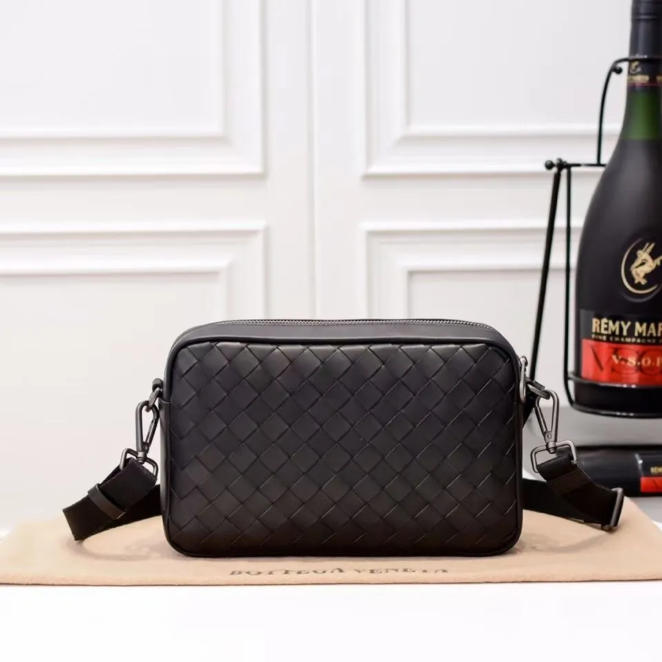 All categories 💚 Top version men’s bags 💚 BV 2024 new BV crossbody bag